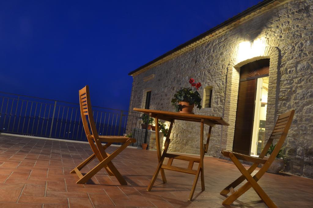 캔델라 A Casa Nostra Residenza Di Charme B&B 외부 사진